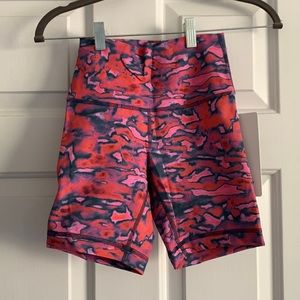 Lululemon Wunder Train High Rise Short (6”)